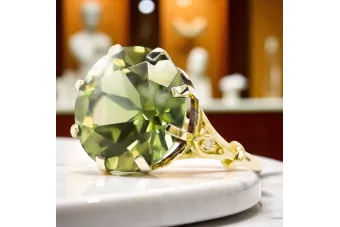 Anneau Artisanat vintage Péridot jaune Or jaune 14 carats vrc073y